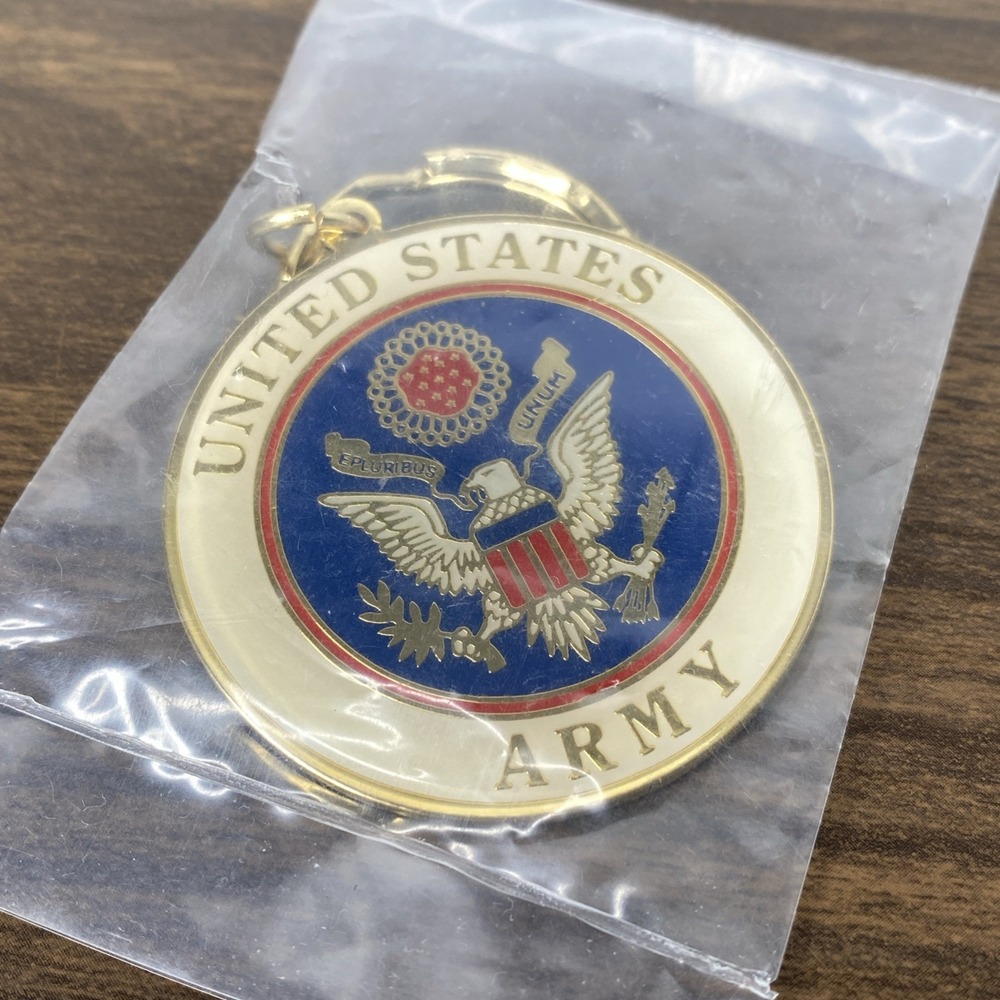 United States Army Eagle Crest Military Enameled Metal Key Chain 1 7/8"